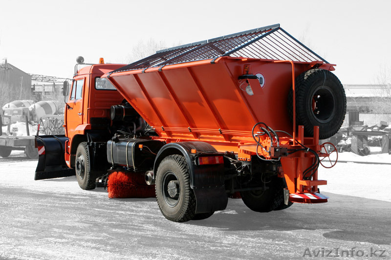 Комбинированная дорожная машина на базе КамАЗ-53215 - Изображение #1, Объявление #1370747