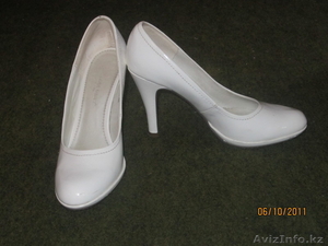 продам белые лакированные туфли - Изображение #3, Объявление #401152