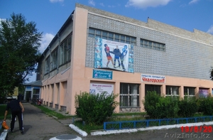 Продам второй этаж действующего универмага