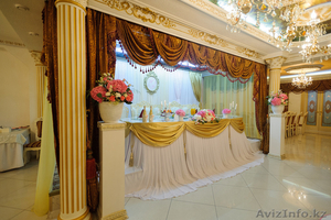 Свадебное украшение ресторана(цветы, ткани) - Изображение #1, Объявление #1336302
