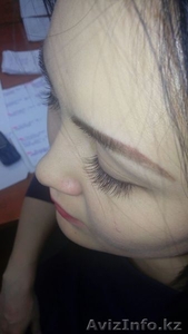 Наращивание ресниц от 2000 тг.