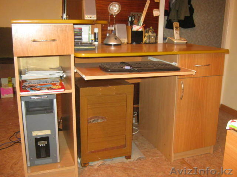 Продам письменный стол - Изображение #1, Объявление #922386