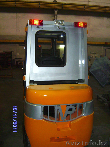 Газ-бензиновый погрузчик VP модели G25.30.2 с кабиной - Изображение #1, Объявление #1188451