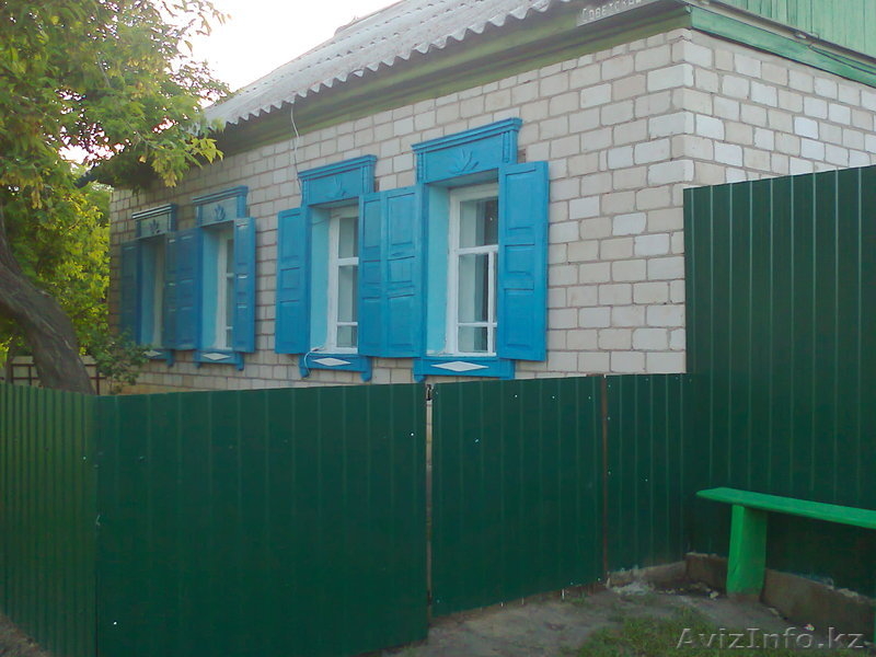 Olx петропавловск. Узбекистан диван угловой. Казахский стол раскладной. Мягкий уголок. Olx логотип.