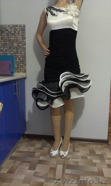 Продам выпускное, вечернее платье - Изображение #1, Объявление #1327054